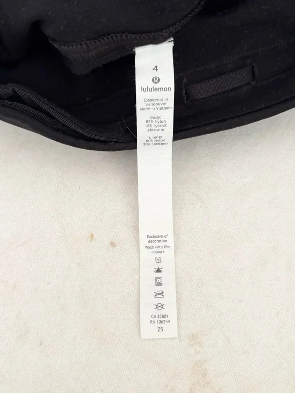 lululemon athletica excellent no